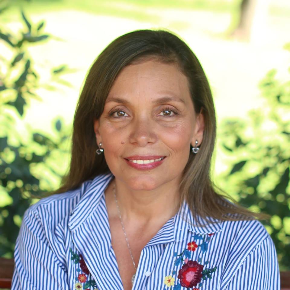 Contacto con Laura Vaca Pereira Laura Vaca Pereira